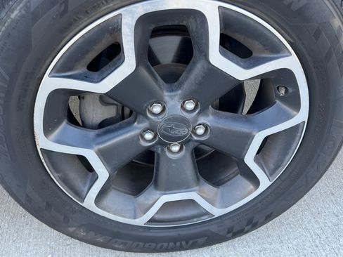 Used 2014 Subaru Crosstrek 2.0i Limited image 12