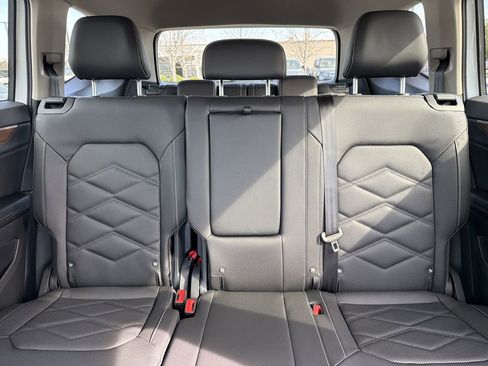 New 2026 Volkswagen Atlas SE FWD image 29