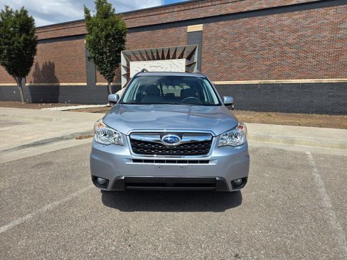 Used 2015 Subaru Forester 2.5i Limited AWD/4WD image 2