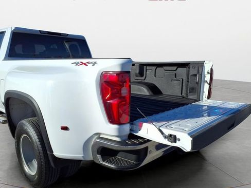 Used 2021 Chevrolet Silverado 3500 LT w/ Texas Edition image 23