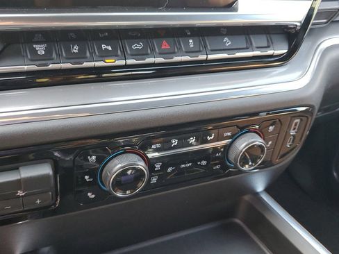 Used 2024 Chevrolet Silverado 3500 High Country w/ Technology Package image 39