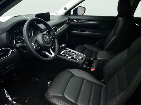 New 2025 MAZDA CX-5 Carbon Edition image 2