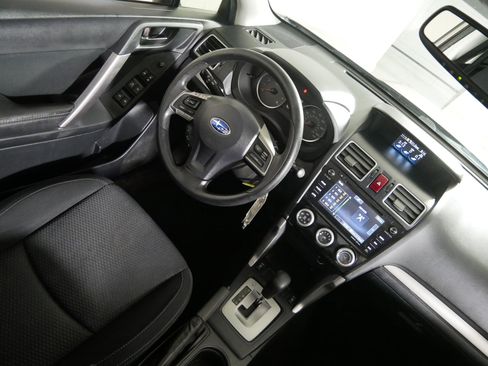 Used 2016 Subaru Forester 2.5i Premium w/ Popular Package #2 image 9
