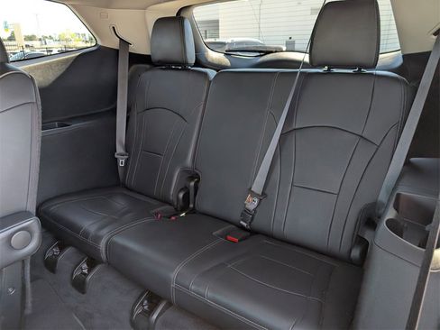 Used 2021 Buick Enclave Avenir w/ Avenir Technology Package image 28