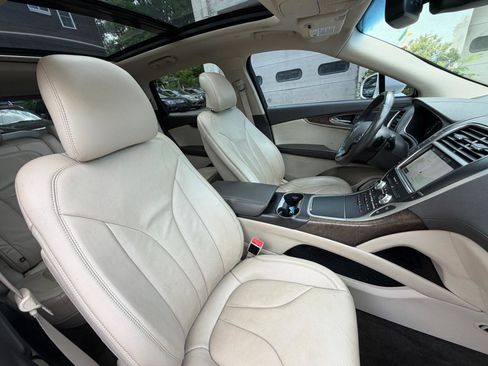 Used 2016 Lincoln MKX Reserve w/ Climate Package AWD/4WD image 43