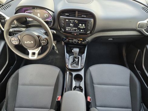 Certified 2025 Kia Soul S image 25