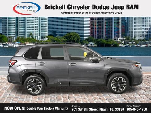Used 2025 Subaru Forester Premium AWD/4WD image 7