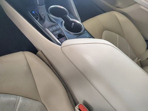 Used 2018 Toyota Camry XLE FWD image 26