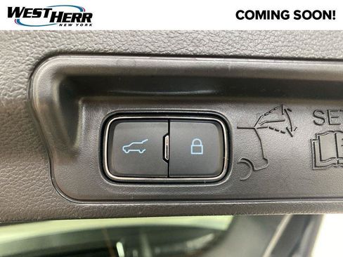 Used 2024 Ford Explorer XLT w/ Equipment Group 202A AWD/4WD image 23