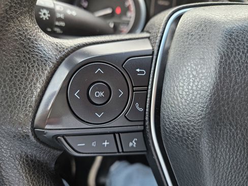 Used 2018 Toyota Camry LE w/ Convenience Package image 14