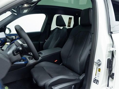 New 2026 BMW X3 xDrive30 w/ Premium Package image 24