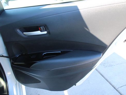 Used 2021 Toyota Corolla SE w/ Carpet Mat Package (TMS) image 5