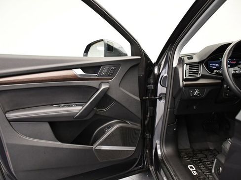 Certified 2023 Audi Q5 2.0T Premium Plus w/ Premium Plus Package image 32