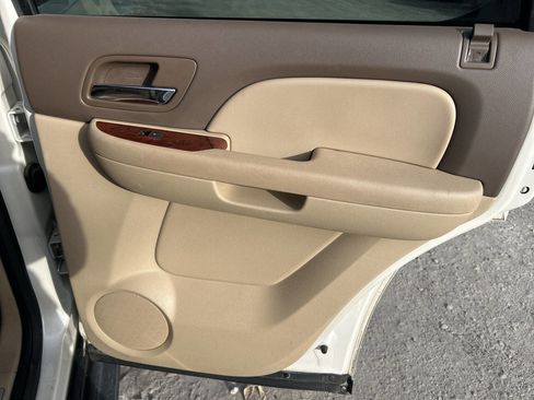 Used 2011 Chevrolet Tahoe LTZ image 19