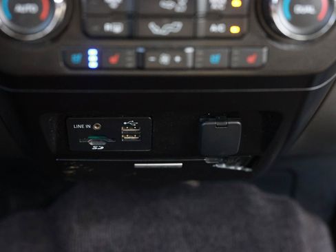 Used 2015 Ford F150 Lariat RWD image 33