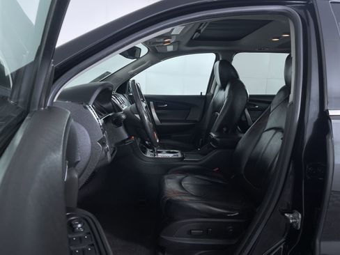 Used 2010 GMC Acadia SLT image 16