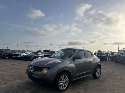 Used 2011 Nissan Juke SL FWD image 8