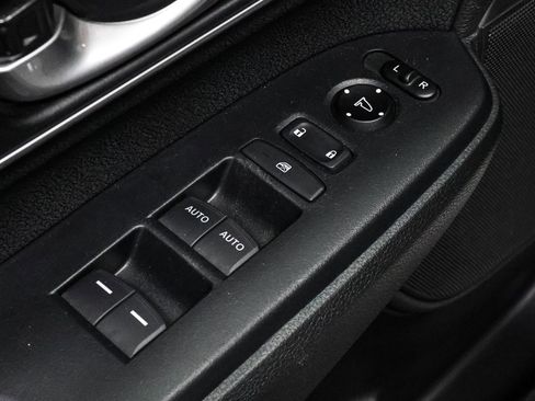 Used 2019 Honda CR-V EX image 19