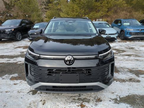 New 2026 Volkswagen Tiguan SE image 8