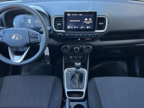 New 2026 Hyundai Venue SE image 13