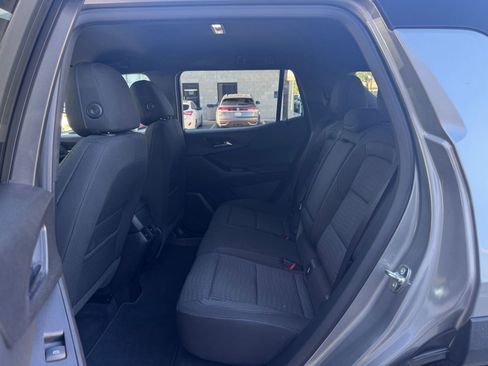 Used 2025 Chevrolet Equinox LT image 24