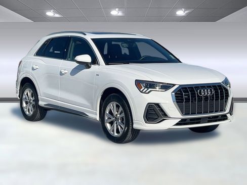 Certified 2025 Audi Q3 2.0T Premium w/ Convenience Package image 7