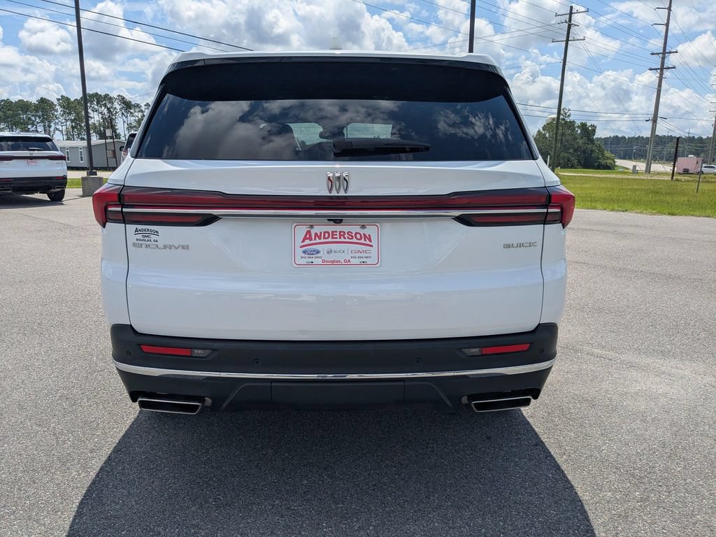 Used 2025 Buick Enclave Preferred FWD image 7