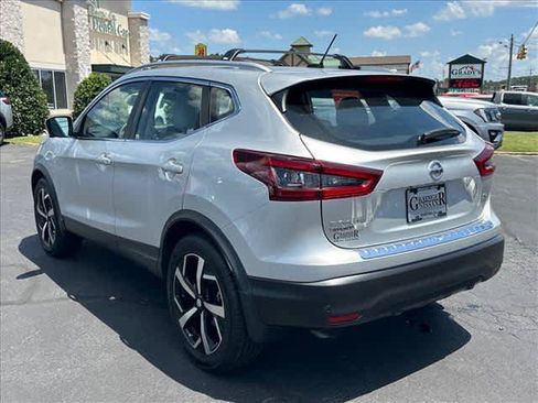Certified 2022 Nissan Rogue Sport SL FWD image 6
