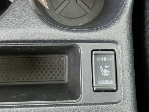 Used 2019 Nissan Rogue SL image 26