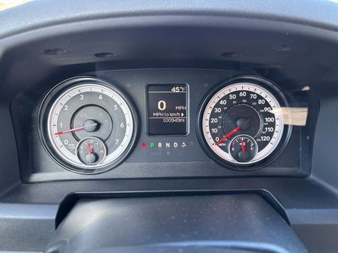 Used 2015 RAM 1500 Express image 26