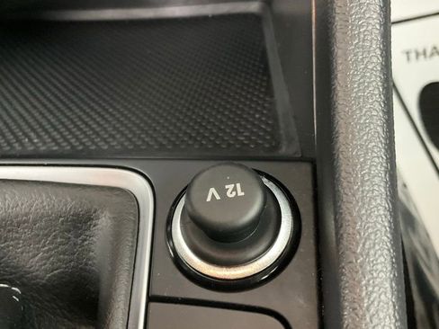 Used 2024 Volkswagen Jetta SE w/ Panoramic Sunroof Package image 22