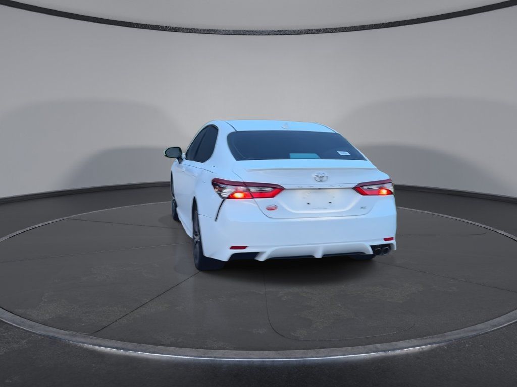 Used 2024 Toyota Camry SE FWD image 7
