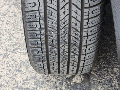 Used 2019 Subaru Crosstrek 2.0i Limited w/ Moonroof Package w/Navigation image 10