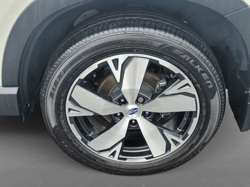 Used 2019 Subaru Forester Touring image 9