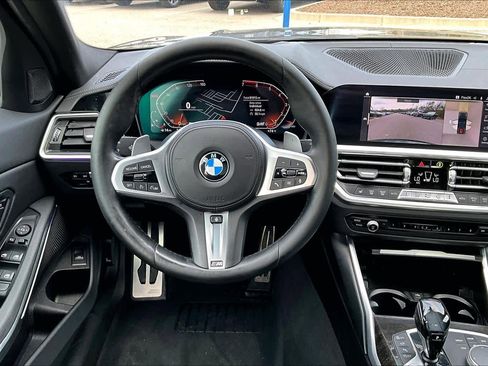 Used 2021 BMW 330i Sedan w/ M Sport Package image 6