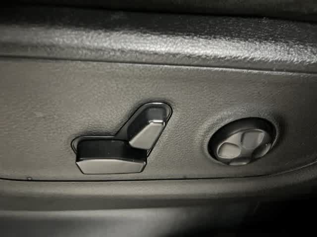 Used 2019 RAM 1500 Big Horn AWD/4WD image 14