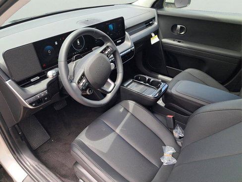 New 2025 Hyundai Ioniq 5 SEL image 13