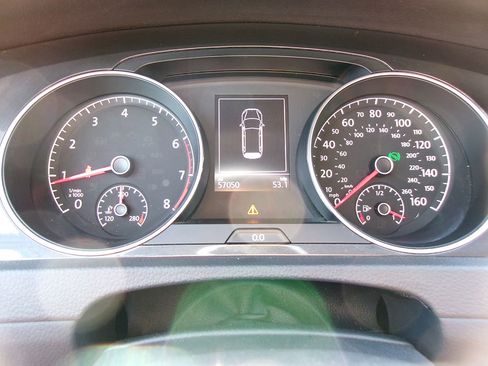 Used 2019 Volkswagen Golf Alltrack SEL image 17