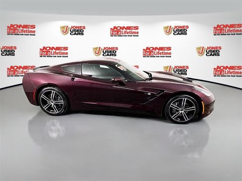 Used 2017 Chevrolet Corvette Stingray Coupe w/ 2LT Preferred Equipment Group image 18