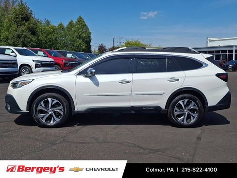 Used 2022 Subaru Outback Touring AWD/4WD image 9