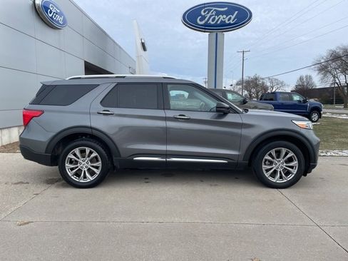 Used 2023 Ford Explorer Limited w/ Equipment Group 301A image 17