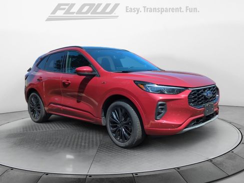 Used 2024 Ford Escape ST-Line Elite w/ Premium Technology Package AWD/4WD image 1