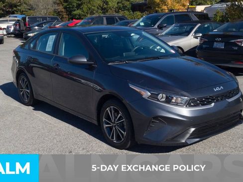 Used 2023 Kia Forte LXS image 4