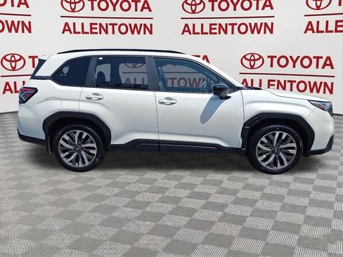 Used 2025 Subaru Forester Touring AWD/4WD image 9