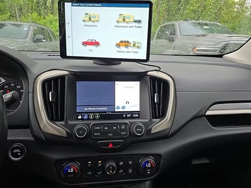 Used 2018 GMC Terrain Denali w/ Advanced Safety Package AWD/4WD image 23