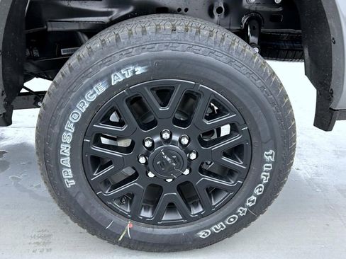New 2026 RAM 2500 Limited AWD/4WD image 23