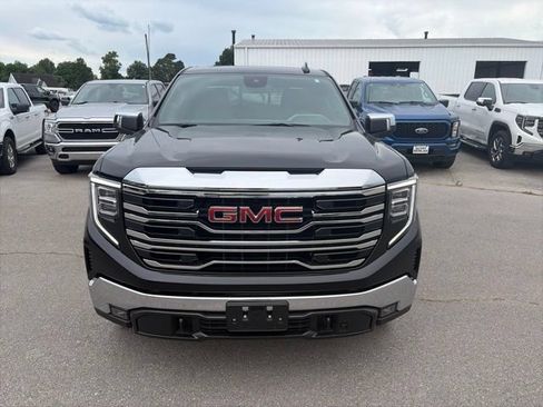 Used 2025 GMC Sierra 1500 SLT w/ SLT Premium Package AWD/4WD image 9