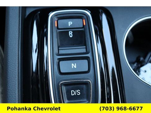 Used 2024 Honda Pilot Touring image 18