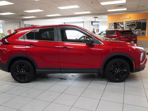 Used 2022 Mitsubishi Eclipse Cross LE AWD/4WD image 12