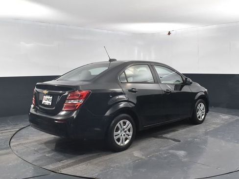 Used 2017 Chevrolet Sonic LS image 9